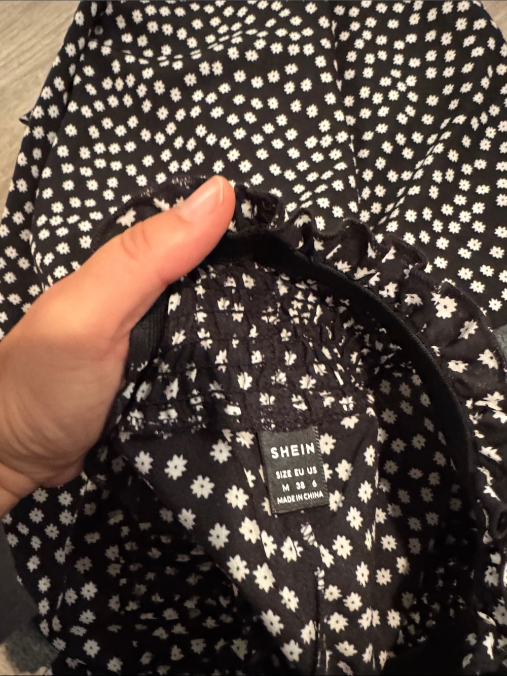 SHEIN Black Wide Leg flower Pants - Picture 3 of 3